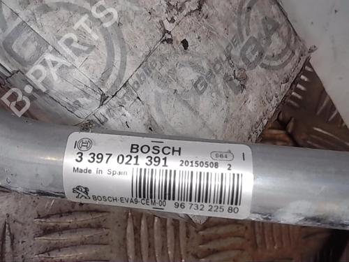Used Front wiper motor PEUGEOT 208 I (CA_, CC_) 1.6 HDi (92 hp) 13858033