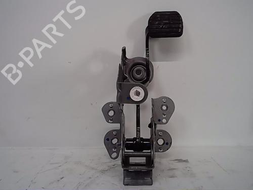 Used Clutch pedal RENAULT MEGANE III Hatchback (BZ0/1_, B3_) 1.2 TCe (BZ2B, BZ11) (116 hp) 14560281