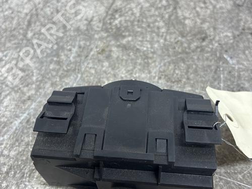 Headlight switch BMW 3 (E90) 325 d | BP39599544I24 - Image 2