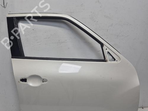 right-front-door-nissan-juke-f15-2010-2011-2012-2013-2014-2015-2016-2017-2018-2019-37453618 main image