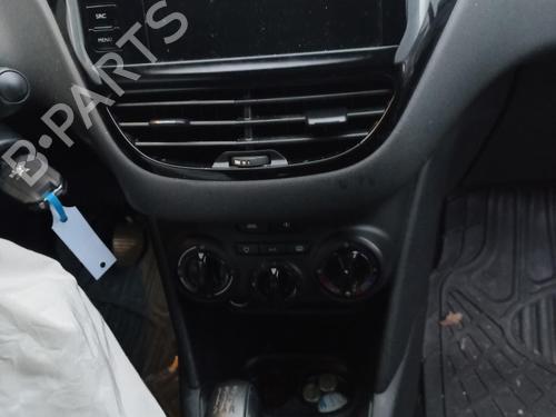 Instrument cluster PEUGEOT 208 I (CA_, CC_) 1.6 BlueHDi 100 | BP24302496C47 