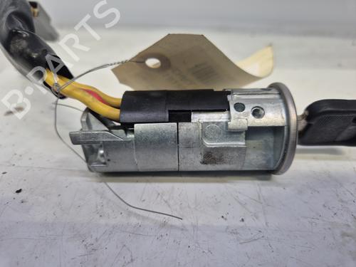 Used Ignition barrel RENAULT CLIO I (B/C57_, 5/357_) 1.2 (B/C/S577) (54 hp) 31054803