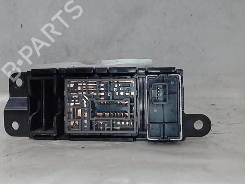 Used Switch NISSAN JUKE (F15) 1.2 DIG-T (115 hp) 21060412