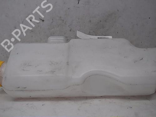 Used Windscreen washer tank RENAULT TWINGO III (BCM_, BCA_) 0.9 TCe 90 (BCM9, BCM2) (90 hp) 13836737