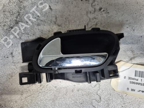 Used Rear left interior door handle PEUGEOT 5008 (0U_, 0E_) 1.6 HDi (114 hp) 25606389