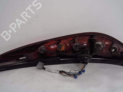 Used Left taillight FORD MONDEO III Turnier (BWY) 2.0 16V TDDi / TDCi (115 hp) 13848207
