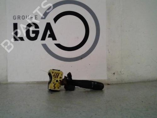 Used Steering column stalk RENAULT TRAFIC Van (T_, P_, V_) 2.1 D (64 hp) 13866540