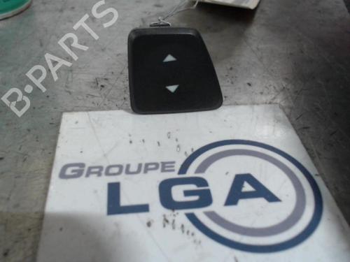 Used Left front window switch FIAT 500 (312_) 1.4 (312AXC1B, 312CXC1B) (100 hp) 13867905