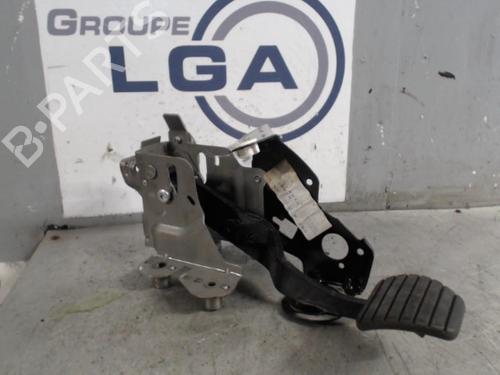 Used Break pedal RENAULT SCÉNIC III (JZ0/1_) 1.5 dCi (106 hp) 14547450
