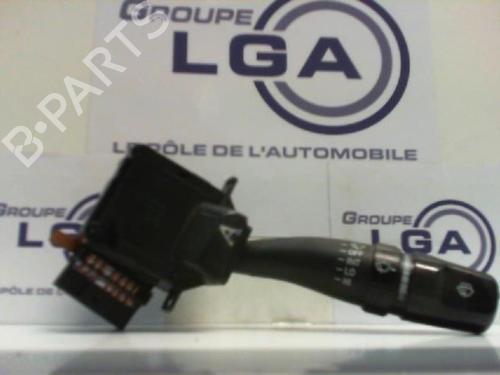 Used Steering column stalk HYUNDAI ACCENT I (X-3) [1994-2002]  13871395