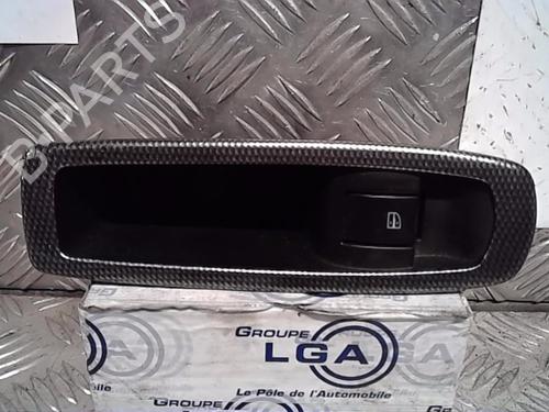 Used Right rear window switch RENAULT KOLEOS I (HY_) 2.0 dCi (HY0K) (150 hp) 13860018