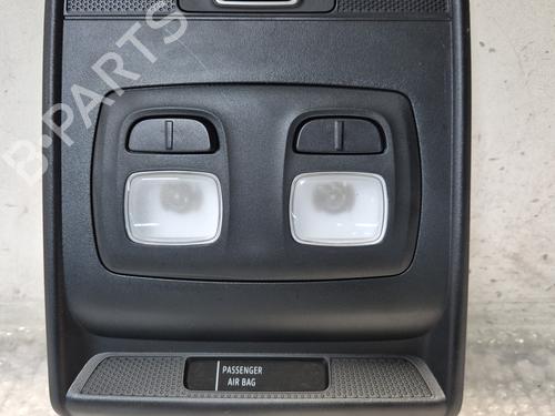 Used Interior roof light RENAULT CLIO V (B7_) 1.5 Blue dCi 100 (B7AD) (101 hp) 26197448