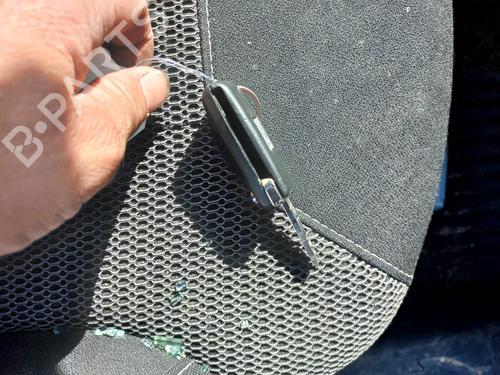 Front right seatbelt CITROËN C3 II (SC_) 1.6 HDi | BP38526879I25 - Image 7