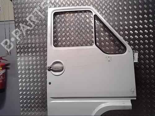 Used Right front door Right front door RENAULT MASTER I Van (T__) 28-35 2,5 D (75 hp) 13863917 13863917