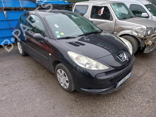 Left mirror PEUGEOT 206+ (2L_, 2M_) 1.4 HDi eco 70 | BP16404800C26