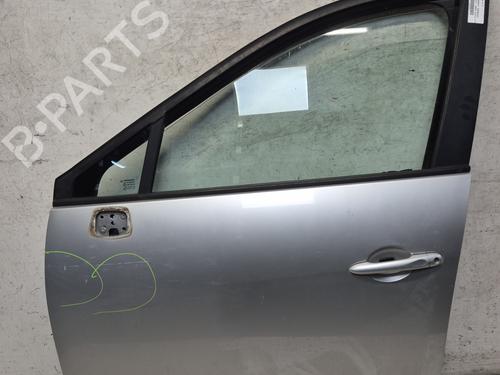 Used Left front door RENAULT SCÉNIC III (JZ0/1_) 1.5 dCi (110 hp) 29263491