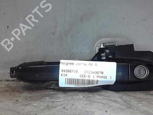 Used Front left exterior door handle KIA CEE'D Hatchback (ED) 1.6 CRDi 115 (115 hp) 21496884