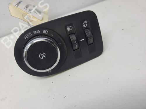 Used Headlight switch Headlight switch OPEL COMBO E Tour / Life (K9) [2018-2026] 33210294 33210294