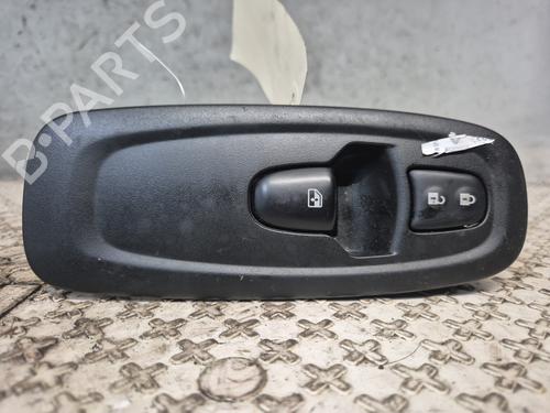 Used Right front window switch RENAULT KADJAR (HA_, HL_) 1.5 dCi 110 (HLA3) (110 hp) 26897144