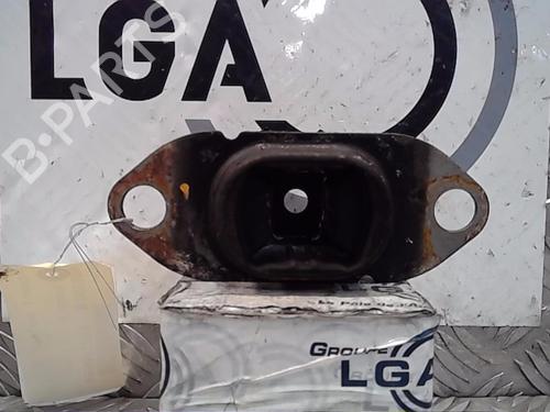 Used Engine mount RENAULT DUSTER (HM_) 1.5 dCi 110 (HMAB) (109 hp) 14558250