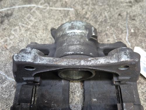 Bremssattel links vorne für RENAULT CLIO III (BR0/1, CR0/1) [2005-2014]  30840588