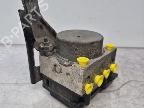 Used ABS pump RENAULT CLIO III (BR0/1, CR0/1) 1.4 16V (98 hp) 31819205