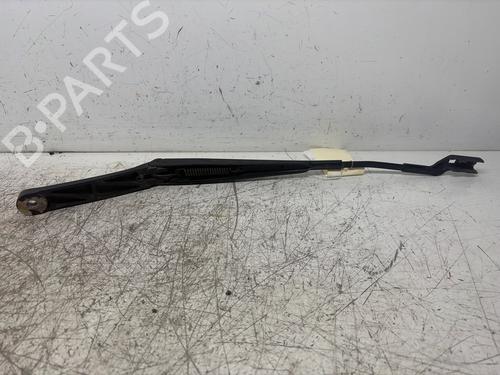 Used Front windshield wiper arm Front windshield wiper arm 38714358 38714358