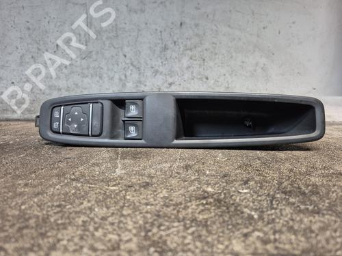 Used Left front window switch RENAULT ZOE (BFM_) [2012-2025]  30556296