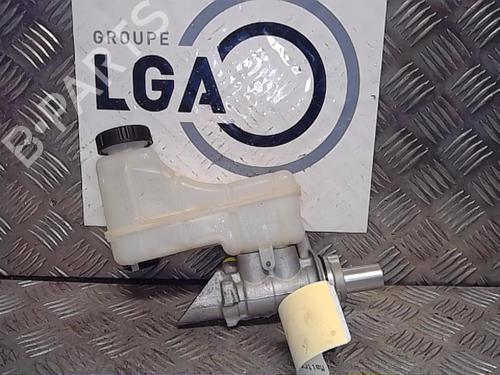 Used Brake master cylinder RENAULT TALISMAN Grandtour (KP_) 1.3 TCe 160 (KPNC) (160 hp) 14522042