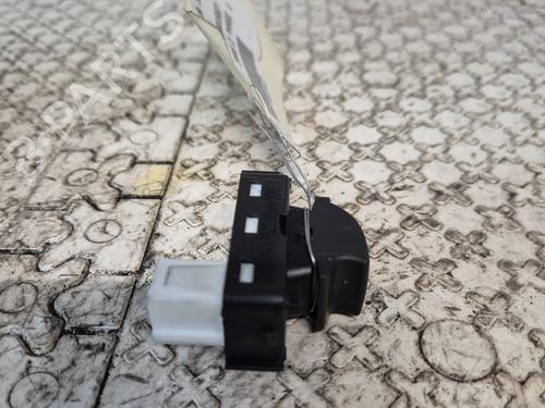 Left rear window switch PEUGEOT 3008 II SUV (MC_, MR_, MJ_, M4_) 2.0 BlueHDi 180 | BP26570415I29 