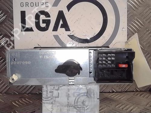 Used Radio Radio PEUGEOT 207 (WA_, WC_) 1.4 HDi (68 hp) 13858031 13858031