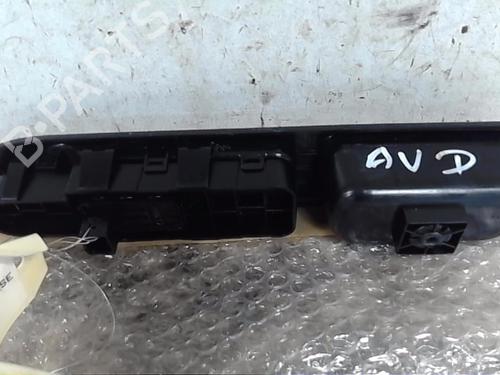 Used Right front window switch CITROËN C3 II (SC_) 1.4 VTi 95 (95 hp) 19138780