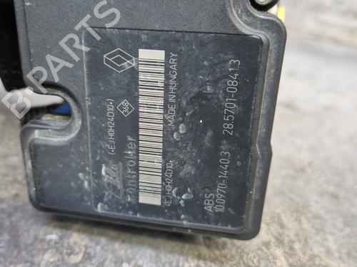 ABS pump RENAULT TWINGO II (CN0_) | BP30556245M43