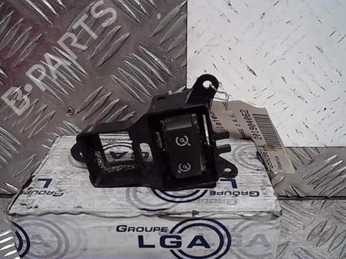 Used Switch RENAULT CLIO IV (BH_) 1.6 RS Trophy (BHJ4, BHJ6) (220 hp) 14553484