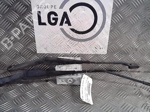 Used Front windshield wiper arm FORD FIESTA VI (CB1, CCN) 1.6 TDCi (95 hp) 14557113