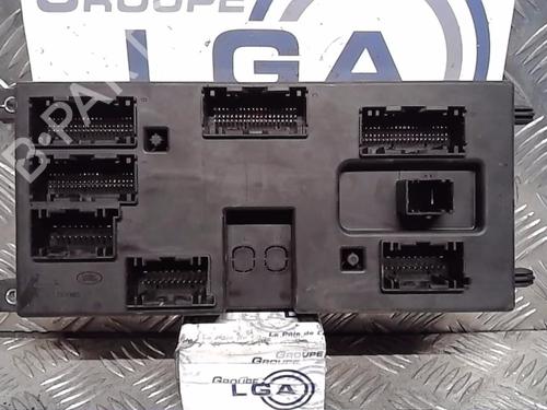 Used Fuse box JAGUAR XE (X760) 2.0 D (180 hp) 14553825