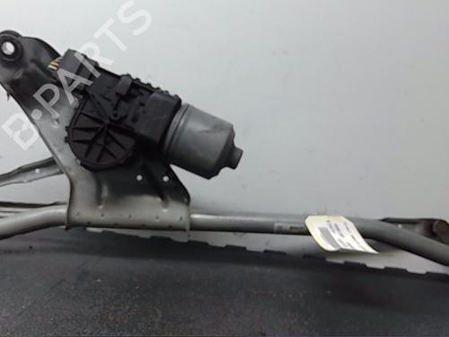 Essuie-glace moteur avant DACIA DUSTER (HS_) 1.5 dCi (109 hp) 23251012