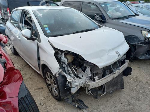 Engine control unit (ECU) PEUGEOT 208 I (CA_, CC_) 1.6 HDi / BlueHDi 75 | BP29818911M57