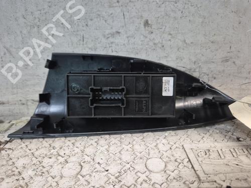 Right front window switch NISSAN JUKE (F15) 1.2 DIG-T | BP25015267I26 