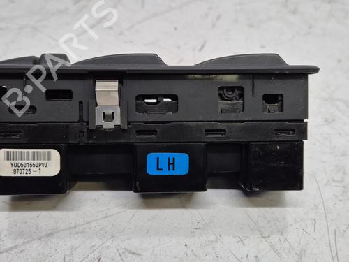 Left front window switch LAND ROVER DISCOVERY IV (L319) 2.7 TD 4x4 | BP36444147I27 - Image 2