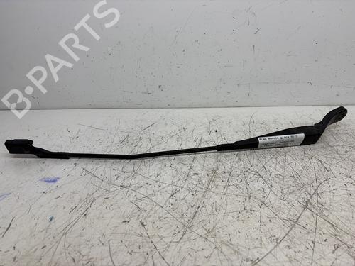Used Front windshield wiper arm Front windshield wiper arm 38627061 38627061