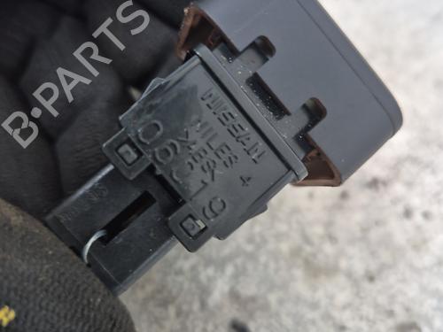 Przełącznik świateł awaryjnych NISSAN NOTE (E11, NE11) 1.4 | BP30766811I22