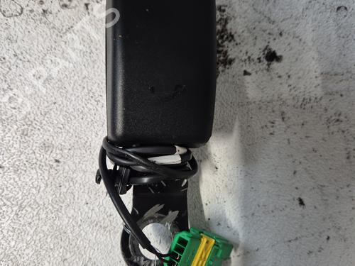 Used Seat buckle DACIA SANDERO II TCe 90 (B8M1, B8MA, B8AC) (90 hp) 30824437