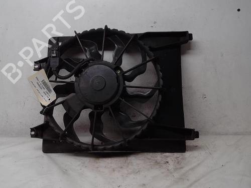 Used Radiator fan HYUNDAI SANTA FÉ II (CM) 2.2 CRDi GLS 4x4 (150 hp) 16567803
