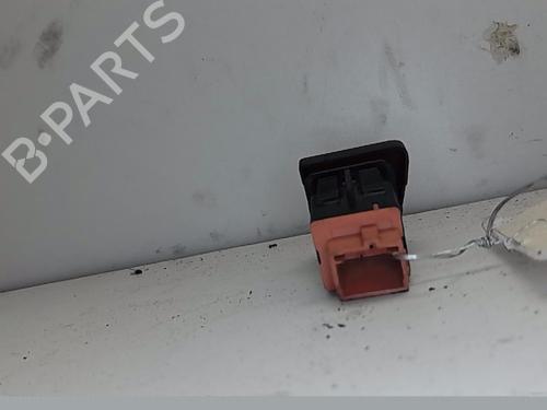 Bouton de warning PEUGEOT 5008 (0U_, 0E_) 2.0 HDi 150 / BlueHDi 150 (150 hp) 13827739