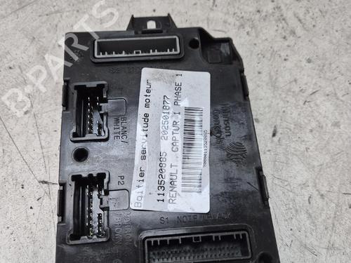 Used Fuse box Fuse box 37648810 37648810