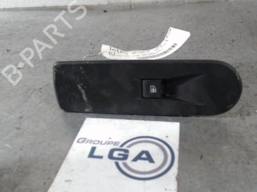 Used Right front window switch RENAULT CLIO IV (BH_) 1.5 dCi 75 (75 hp) 13867504