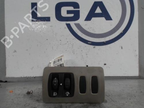 Used Headlight switch RENAULT CLIO III (BR0/1, CR0/1) [2005-2014]  14547405