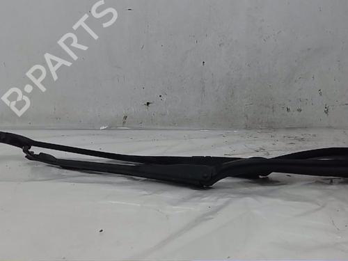 Used Front windshield wiper arm BMW 3 (E90) 318 i (129 hp) 17176722