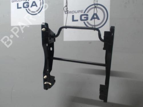 Used Support RENAULT SCÉNIC III (JZ0/1_) 1.9 dCi (JZ0J, JZ1J, JZ1K, JZ1S) (131 hp) 14547805